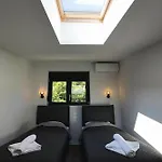 Villa Holidays Skíti