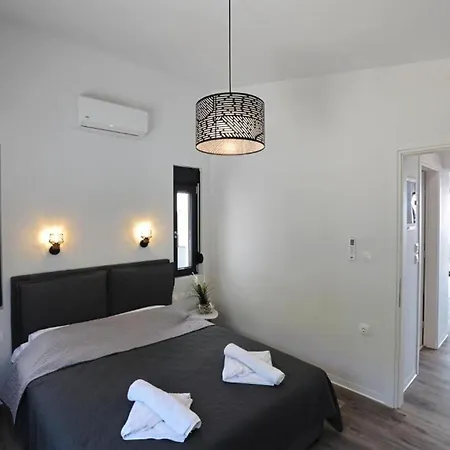 Villa Holidays Skíti