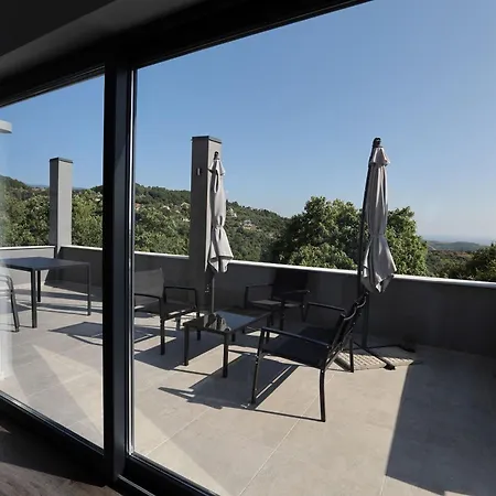 Holidays Villa Skíti